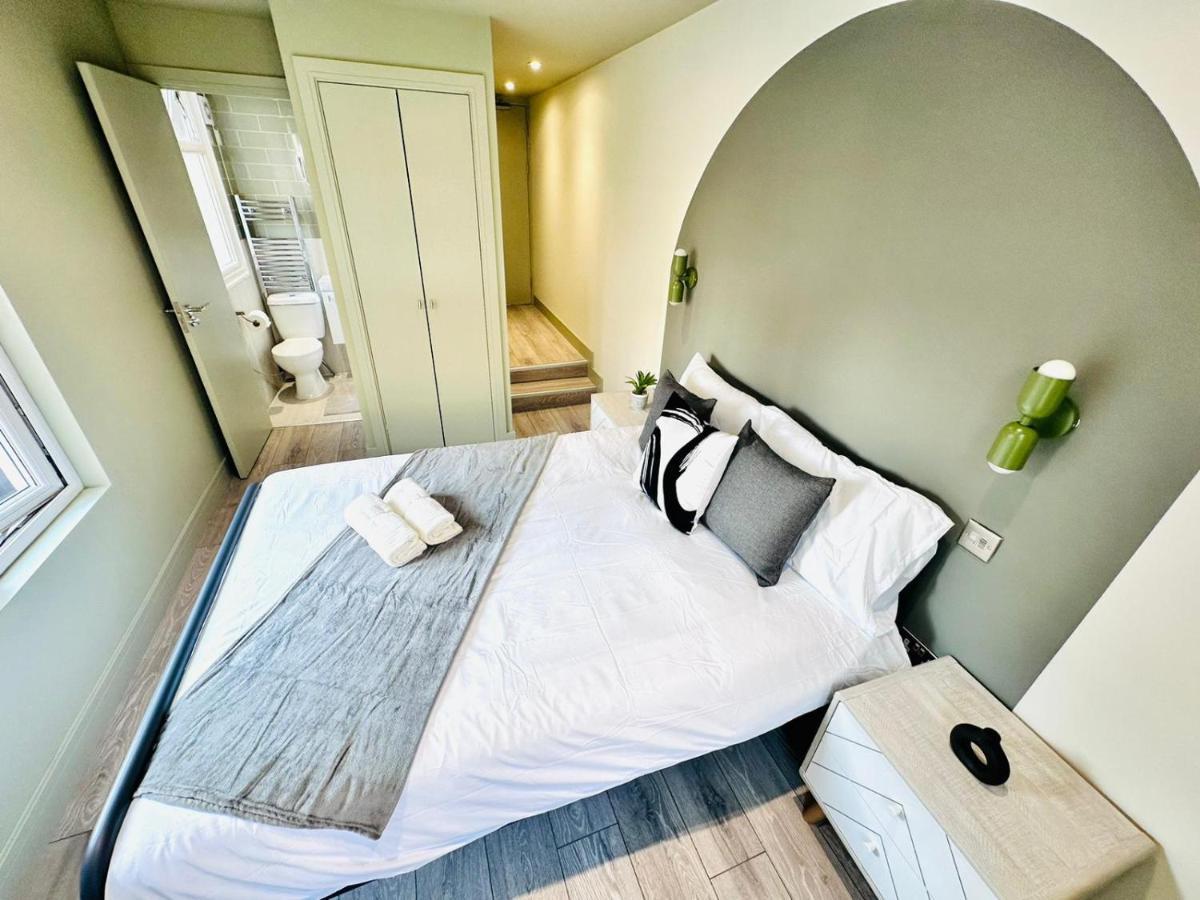 Boutique Ensuite Like * London