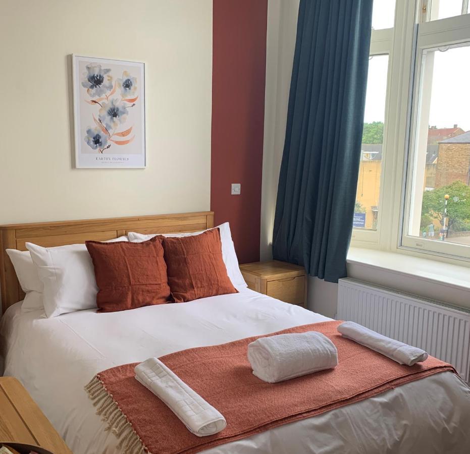 Hotell The Fox & Hounds *