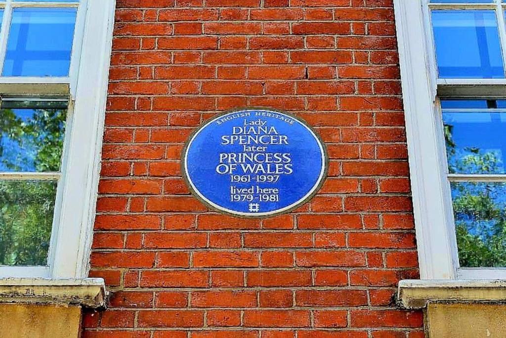 Beautiful Kensington 3 Minutes Walk To Earl's Court Station Appartamento Londra