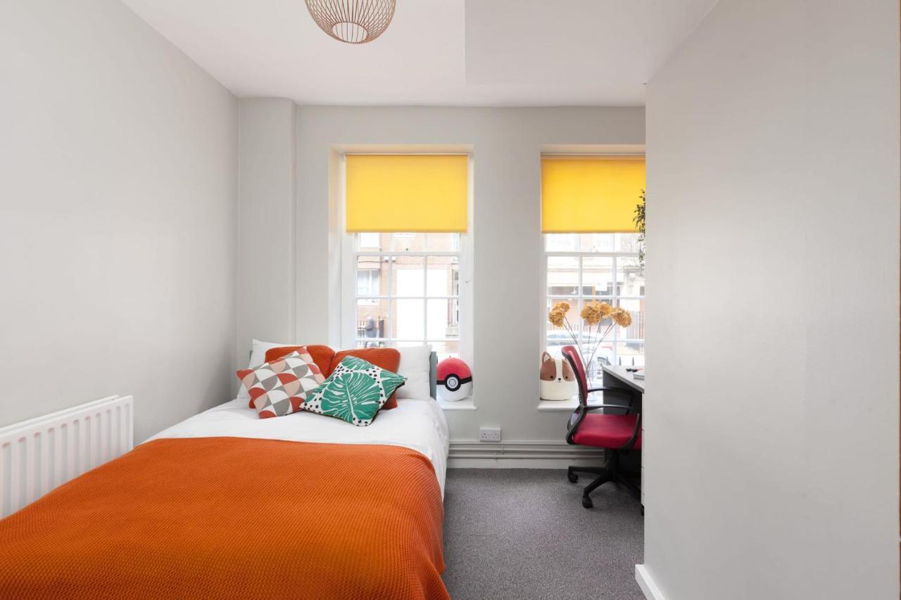 Great Private With Shared Bathroom -sleeps 2 -westminster Quick Links Hostel Londen