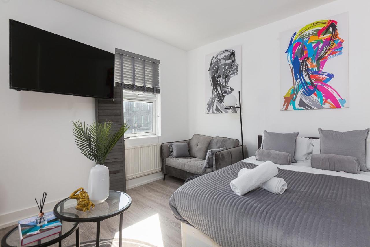 Apt, 8 Min Walk From Tube 3 Londen