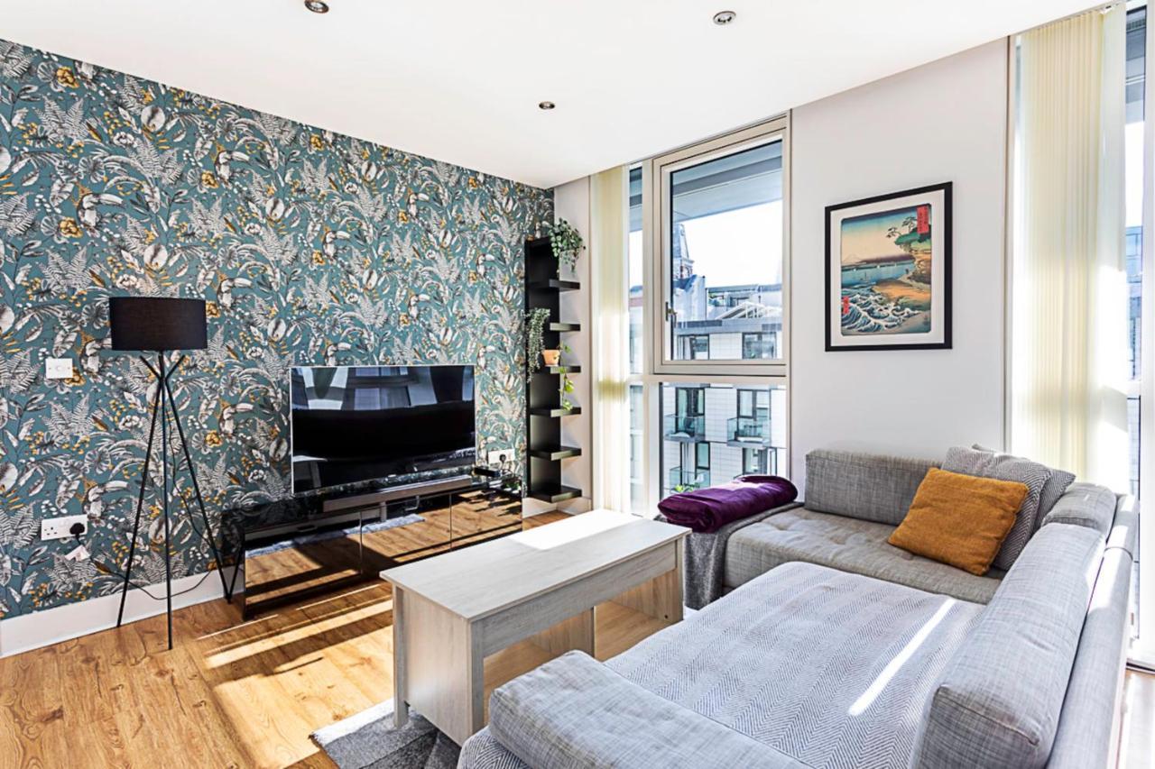 Lejlighed City-close 1-bed Near Tower Hill