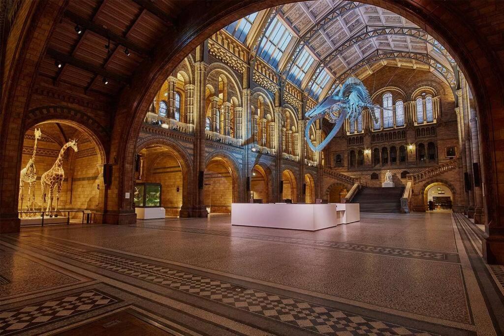 Appartement Gorgeous Hyde Park With Elevator Access By Tube Metro Stations Londen