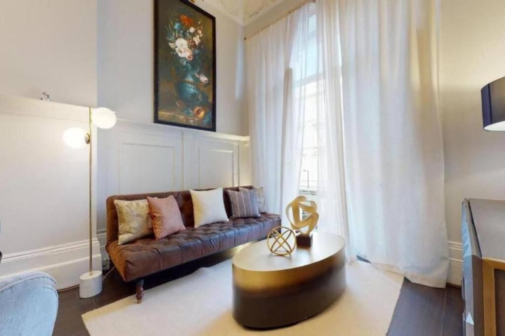 Appartamento Stunning Hyde Park With Private Balcony & Lift Elevator Access *