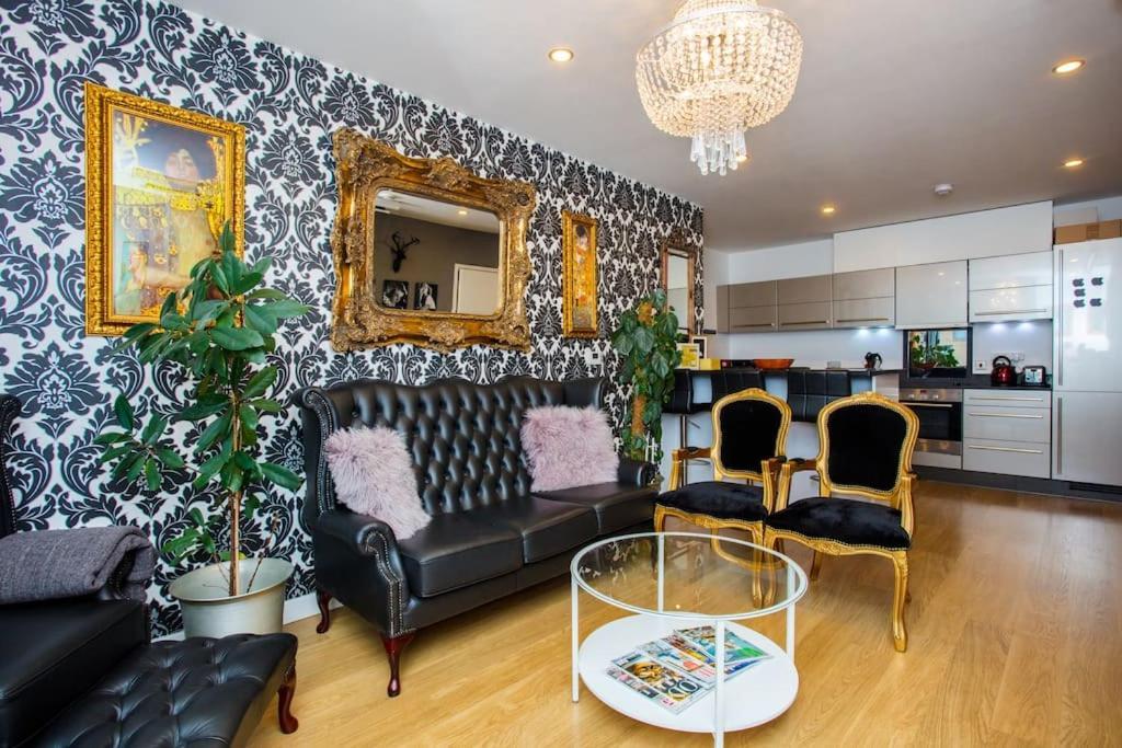 Appartamento Unique & Welcoming 2bd Flat In Limehouse *