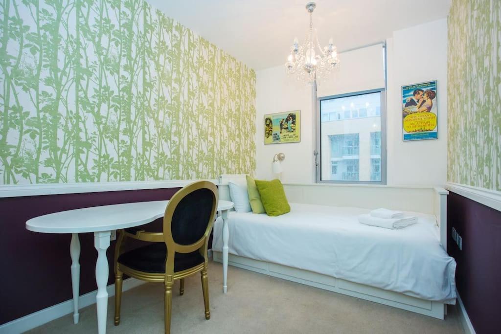 Unique & Welcoming 2bd Flat In Limehouse Appartamento Londra