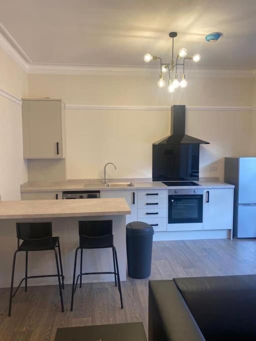 Beautiful Ground Floor Flat Appartamento *