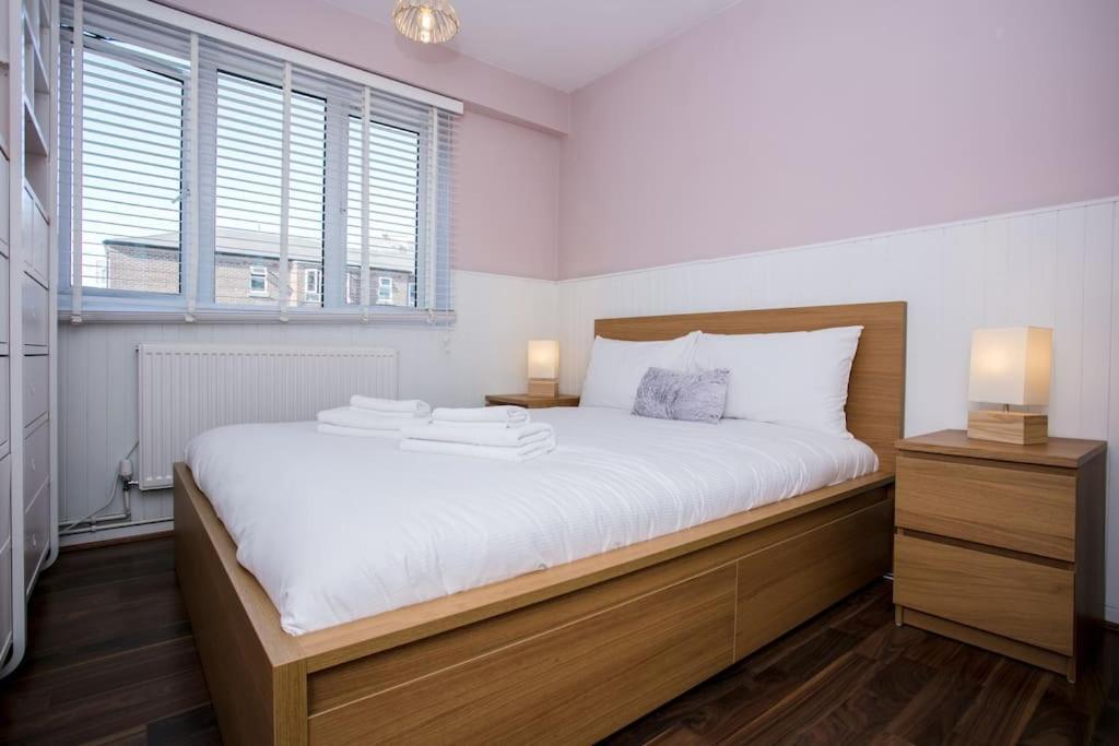 Lovely 1 Bedroom W/ Balcony In Dalston Appartement *