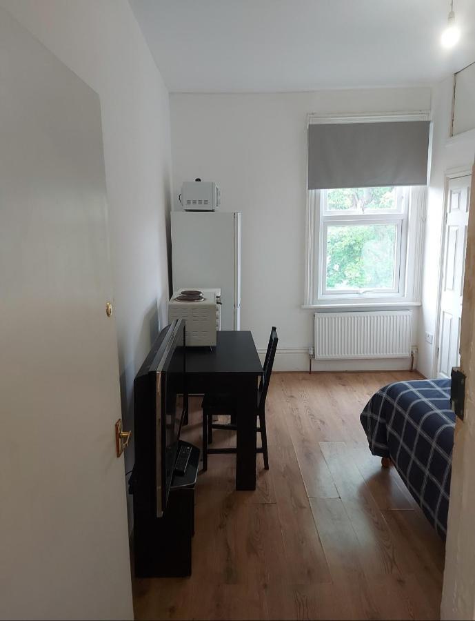 Privat bolig W13 X Weekly Monthly Discount London