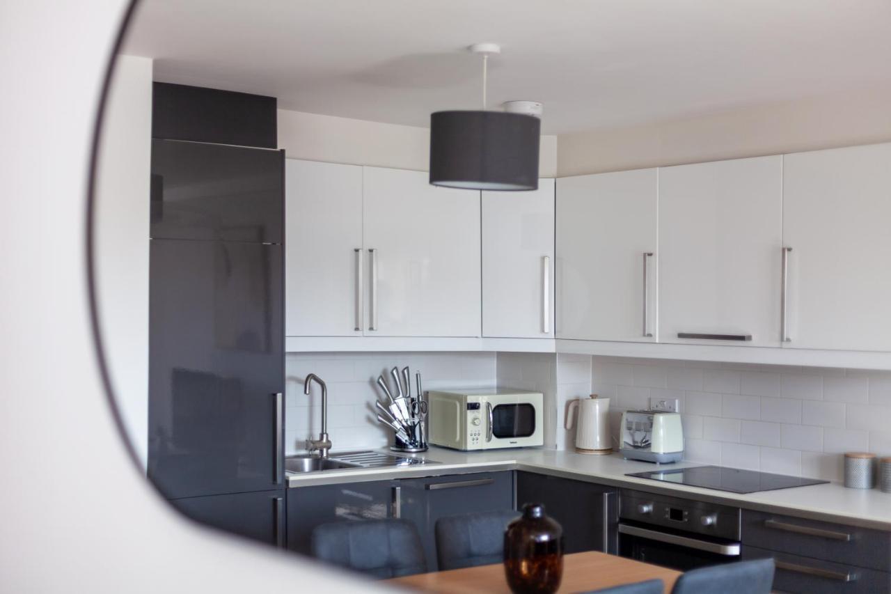 The South Wimbledon Collection Apartment London
