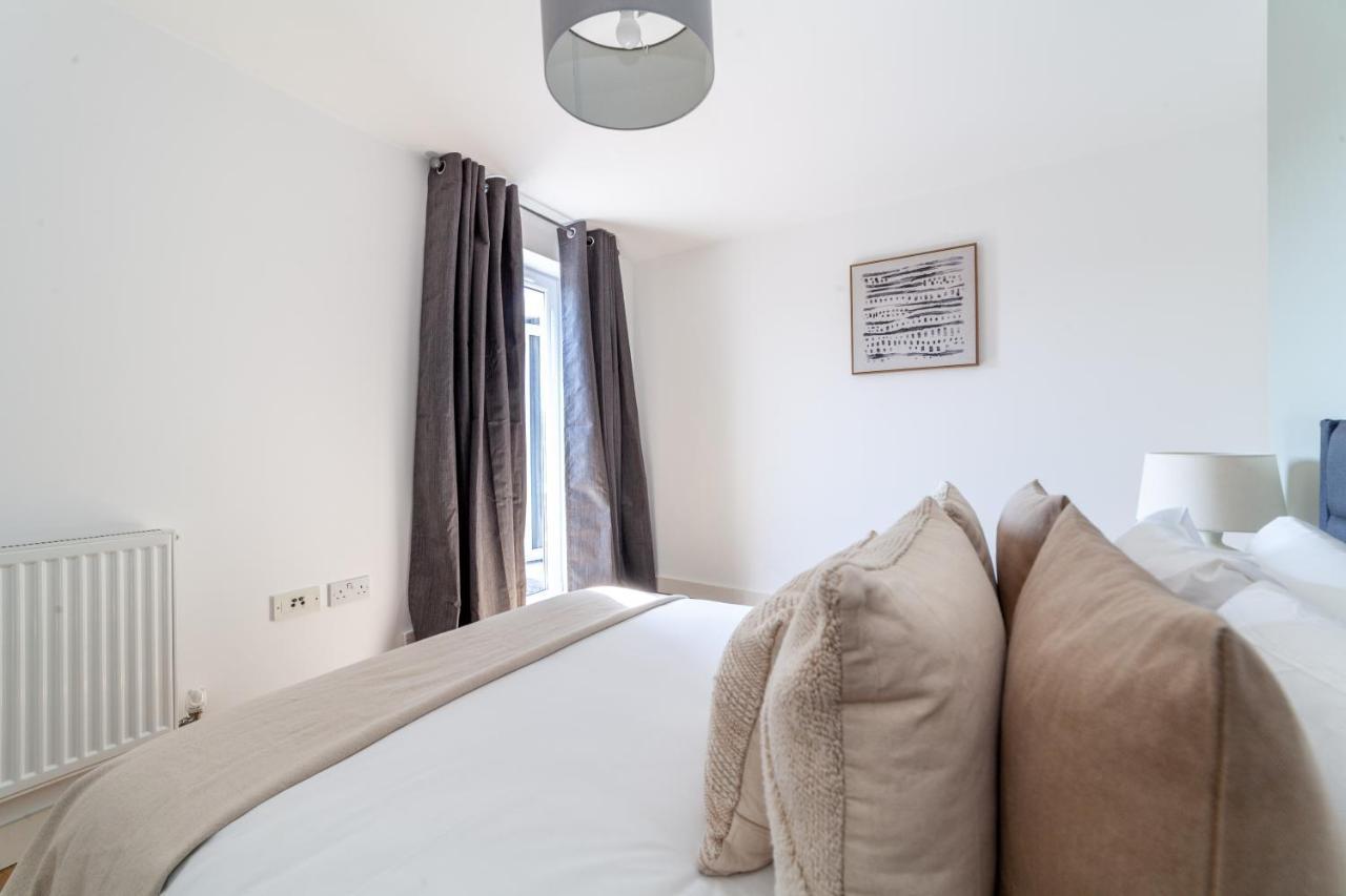 The South Wimbledon Collection Apartment *