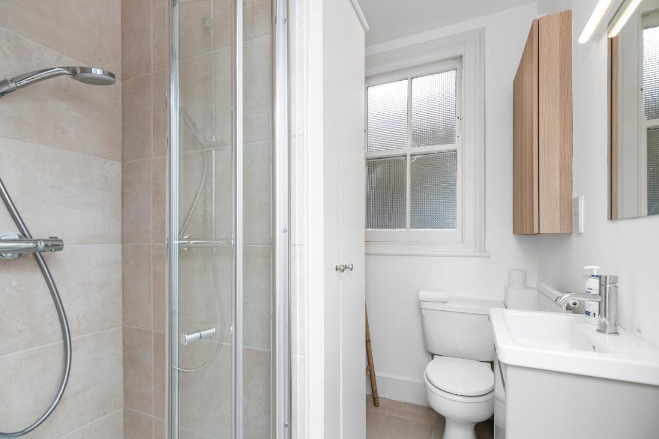 Appartement 4 Bedroom Edwardian Family House Wgarden, Notting Hill