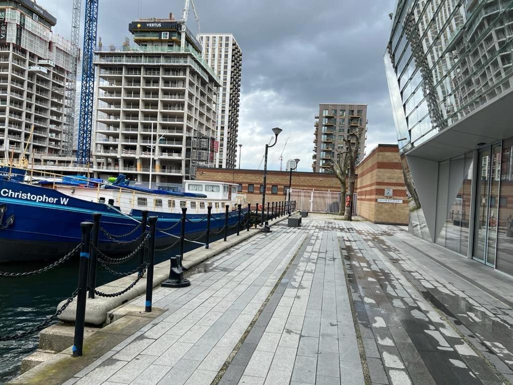 Canary Wharf Holiday