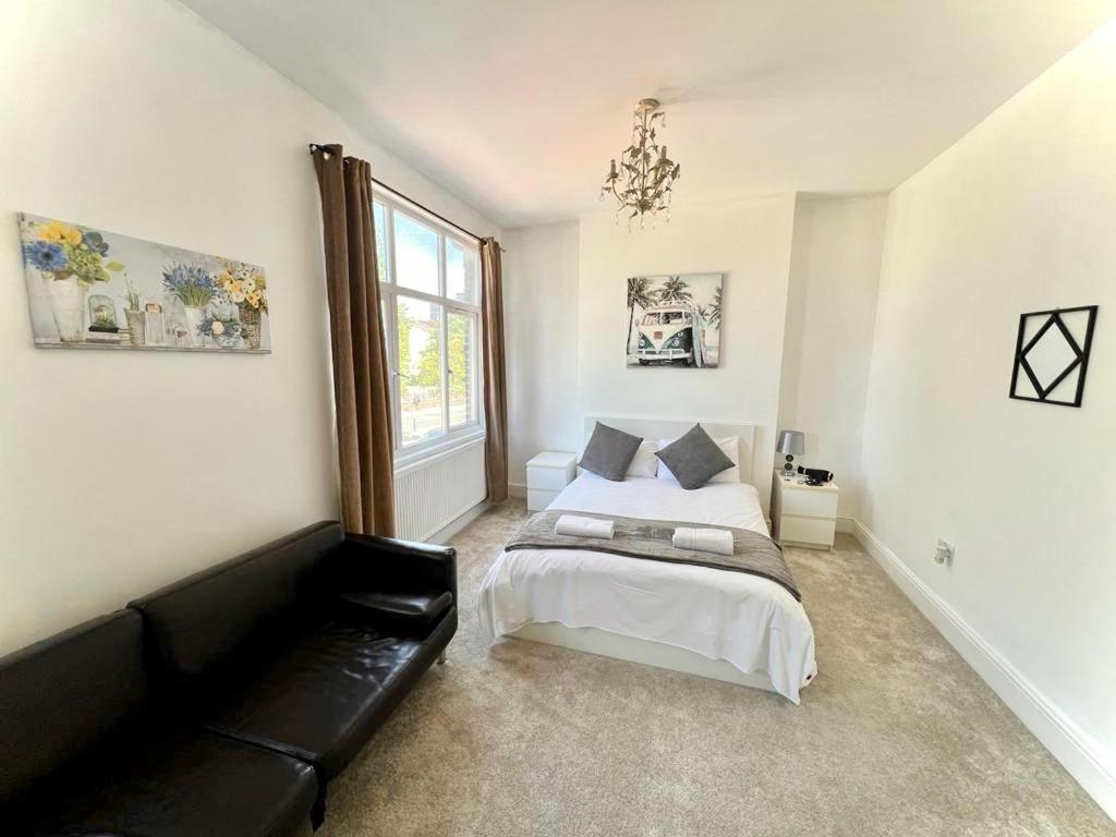 Canary Wharf Holiday 4*