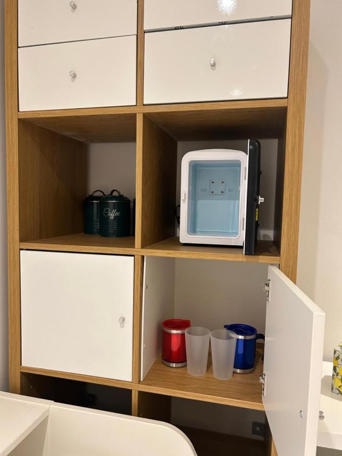 Privat bolig Beautiful Double In A Location Next To Various Tube Stations With Breakfast And Yoga Options Available On Site London