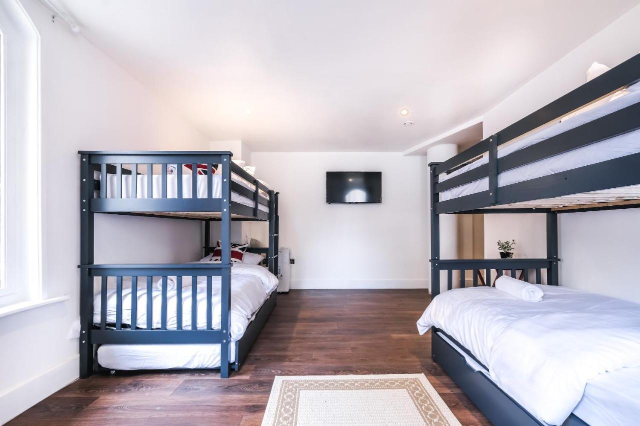Quaint And Spacious Piccadilly Sleep 6 Vrd Londen
