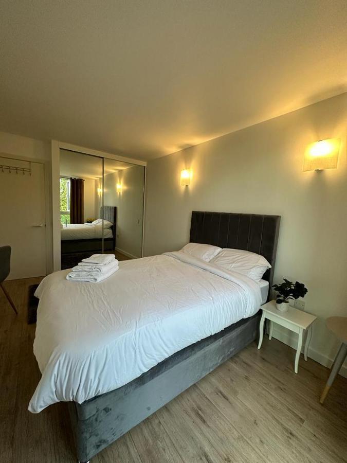 Luxury Modern 1 Bedroom With Balcony London