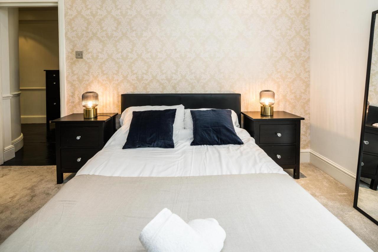 Spacious 1 Bedroom / Gloucester Road / Harrods Lejlighed London