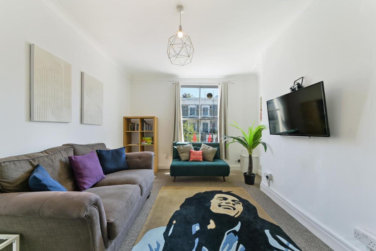 Lägenhet Maidavale 2 Bed - Sleeps 6 London