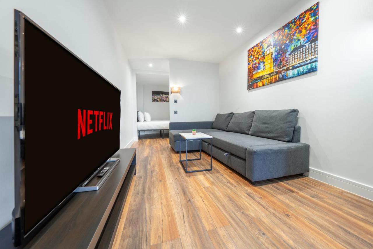 5 - West Brand New Loft Apartment