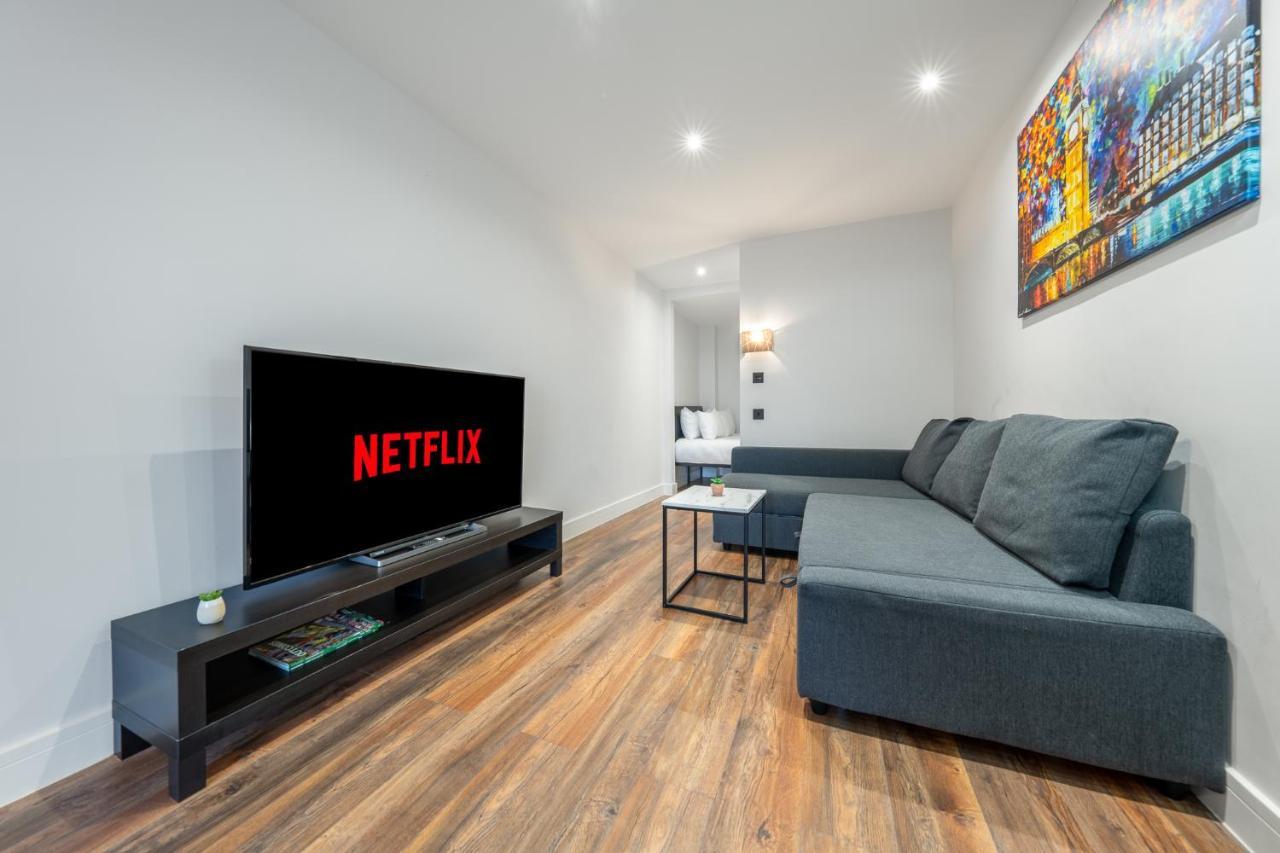 5 - West Brand New Loft Apartment