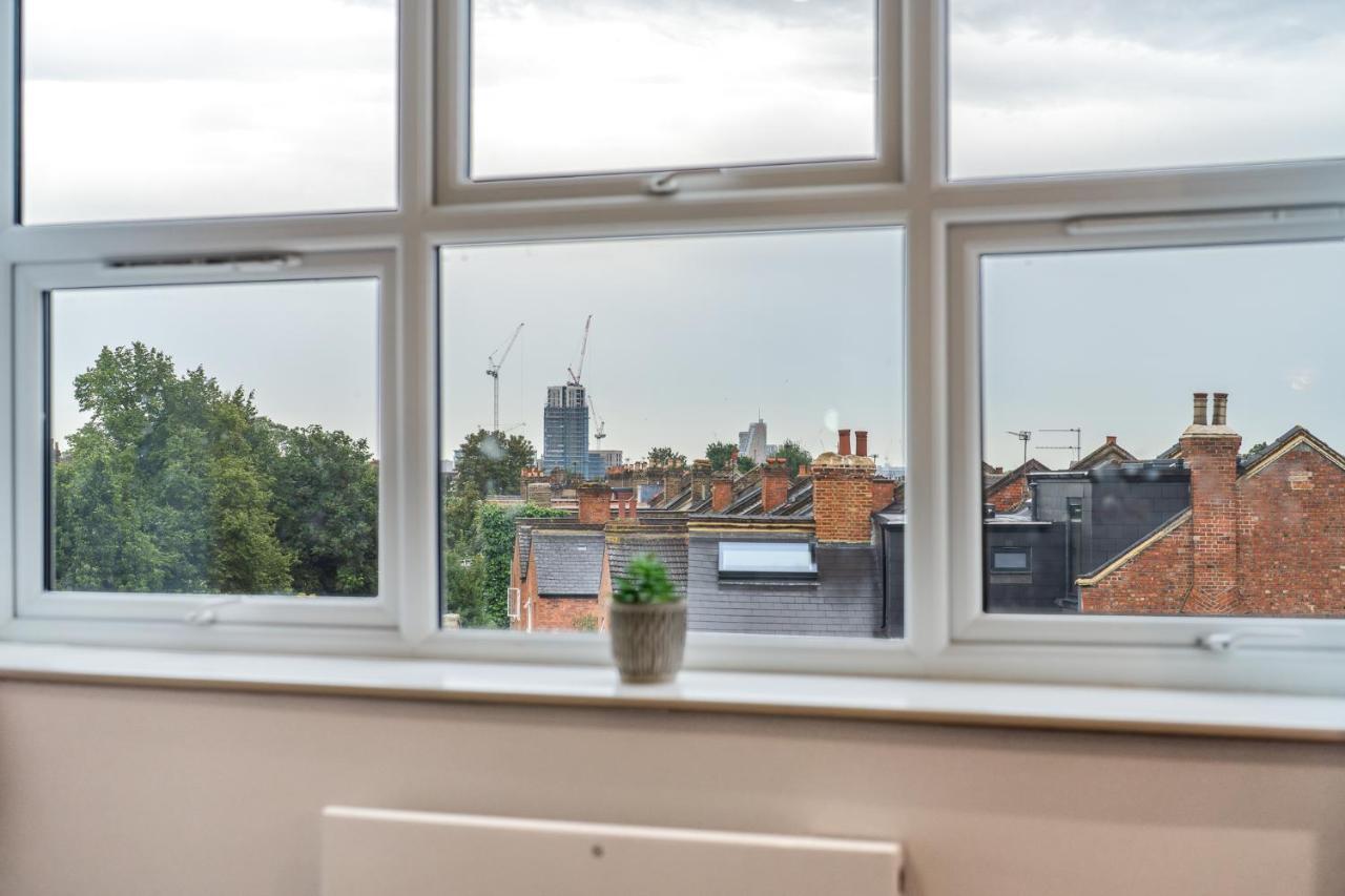 5 - West Brand New Loft Apartment London