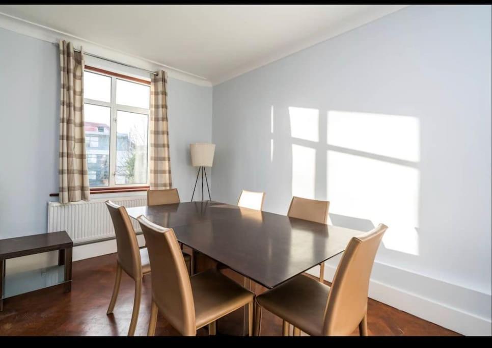 Lägenhet Immaculate Spacious 3 Bedrooms Flat Wembley Park