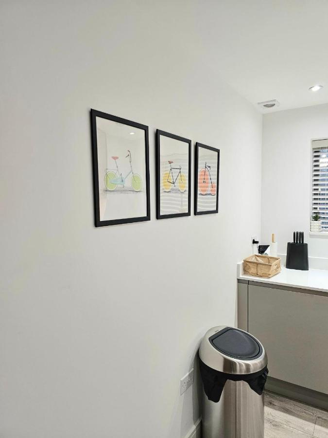 Apartment C2, Spacious 2 Bedroom Flat In Wembley London