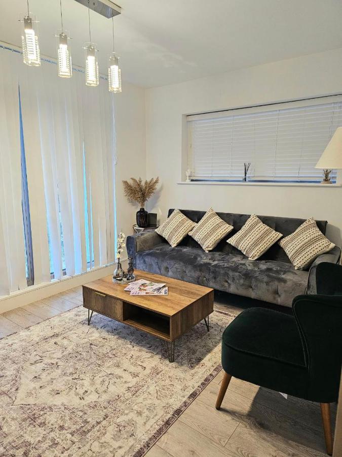 Appartement C2, Spacious 2 Bedroom Flat In Wembley