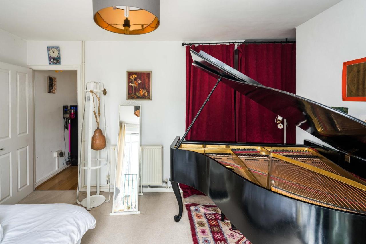 2bd Stylish W/t Grand Piano Appartement
