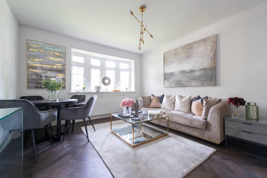Appartement 2 Bedroom Modern Urban Sanctuary 1cc - Cherrydeal