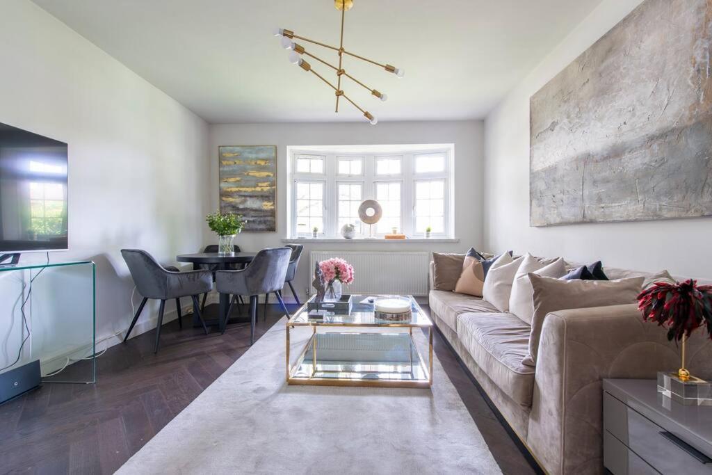 Appartement 2 Bedroom Modern Urban Sanctuary 1cc - Cherrydeal Londen