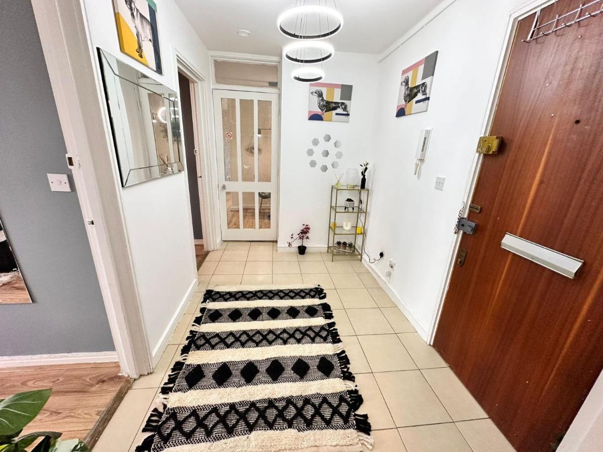 Chelsea 2-bedroom And Living Appartement Londen