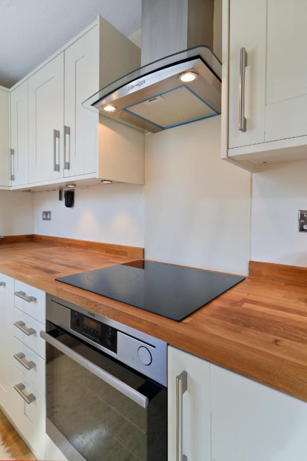Modern House Near Canary Wharf, Excel, Greenwich Londen