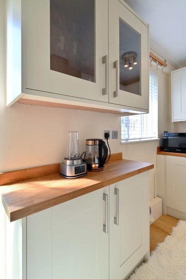 Modern House Near Canary Wharf, Excel, Greenwich Vakantiehuis Londen
