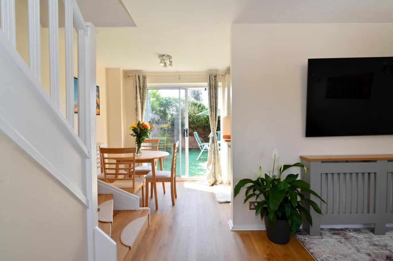 Modern House Near Canary Wharf, Excel, Greenwich Vakantiehuis Londen