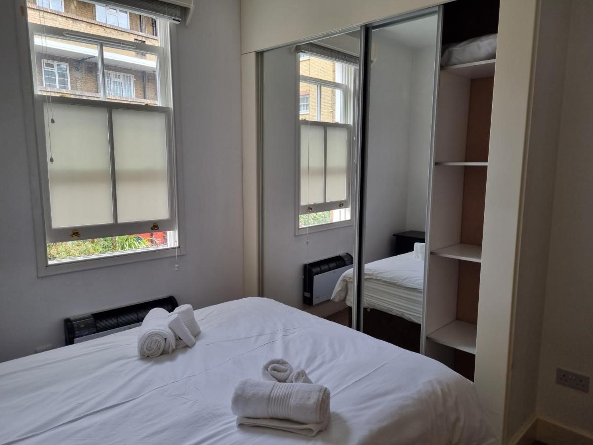 Stunning 2 Bed/2 Bath Flat In Waterloo, Apartment London