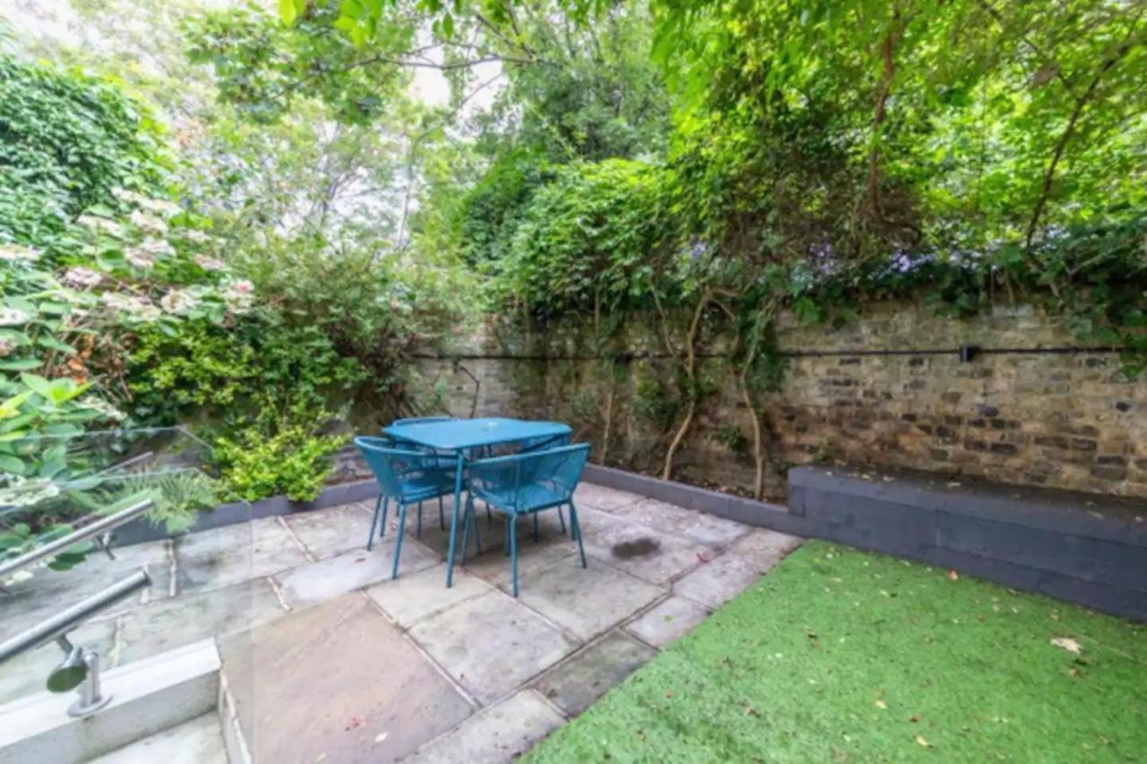 Beautifully Refurbished 2bd Flat - Earl's Court! * Londen