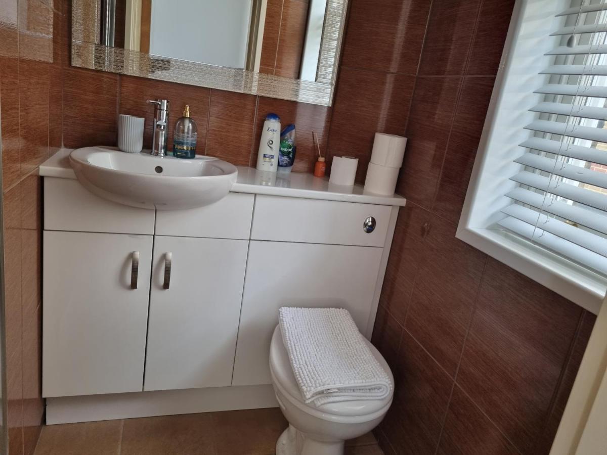 Stunning 2 Bed/2 Bath Flat In Waterloo, Appartement Londres