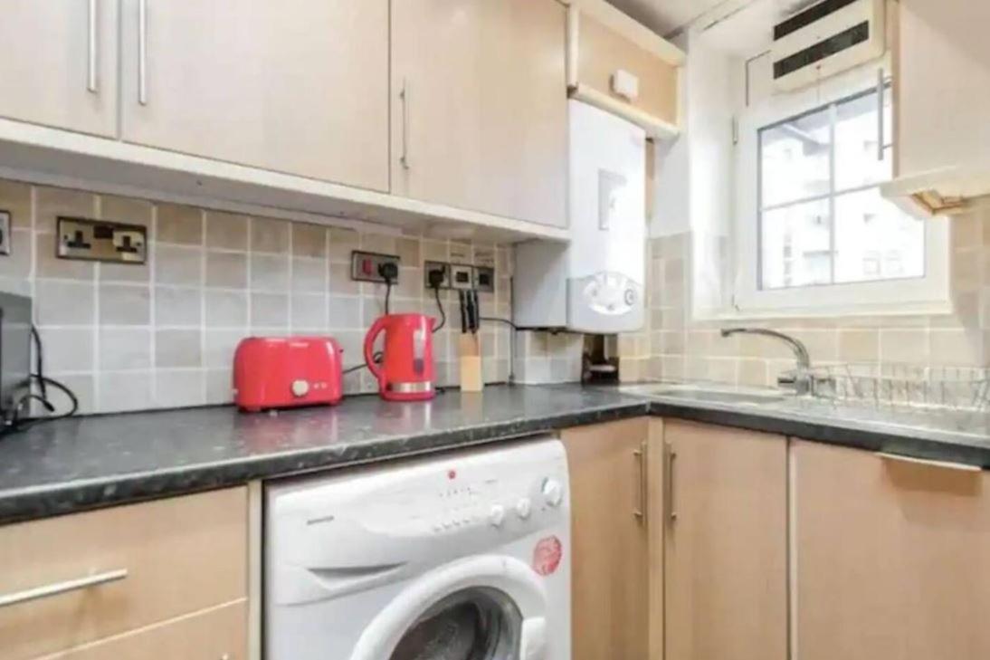 Aplacetostay Apartment, Zone 1 Leic