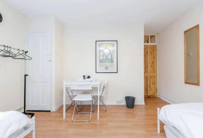 Aplacetostay Apartment, Zone 1 Leic Londen