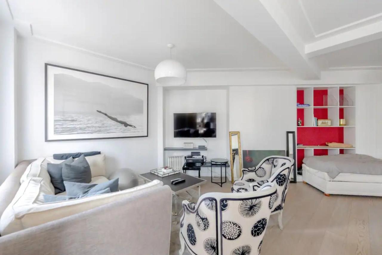 Sleek & Stylish 1bd Flat W Balcony - Kings Road