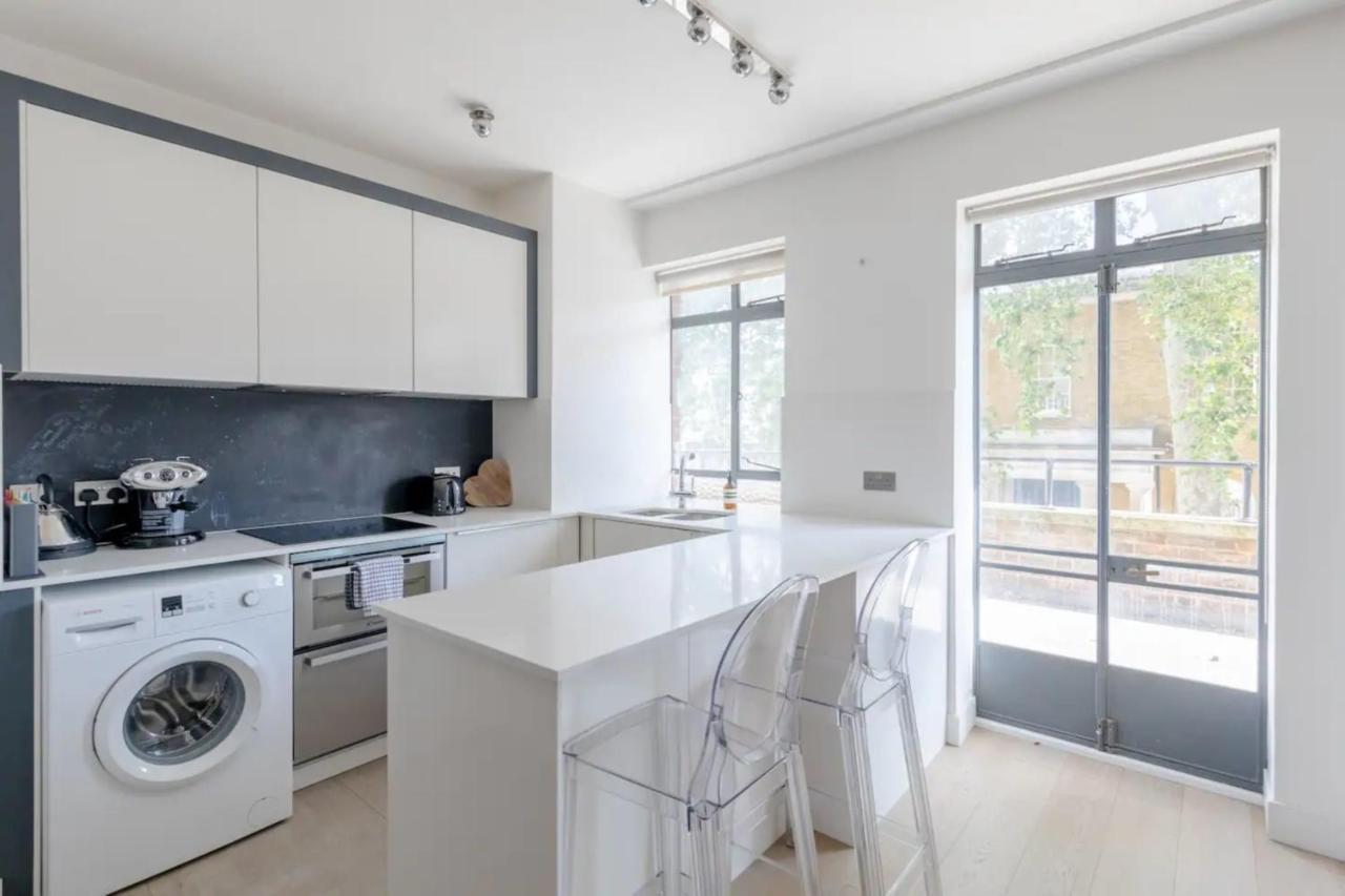 Apartment Sleek & Stylish 1bd Flat W Balcony - Kings Road London