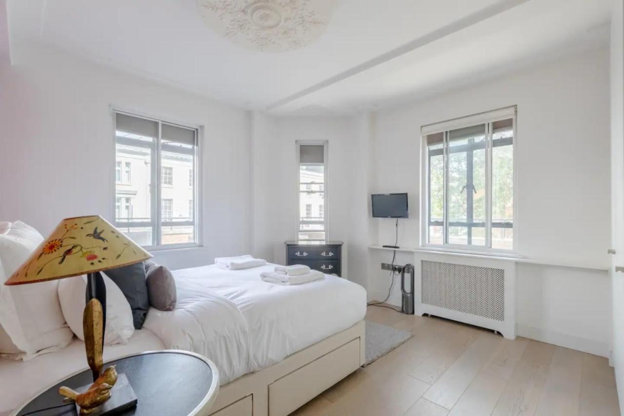 Apartment Sleek & Stylish 1bd Flat W Balcony - Kings Road