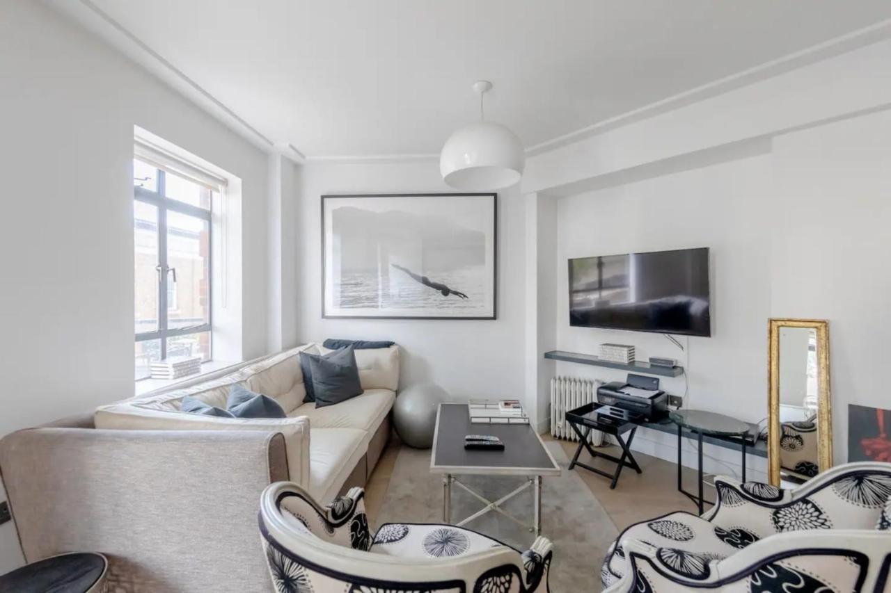 Apartment Sleek & Stylish 1bd Flat W Balcony - Kings Road