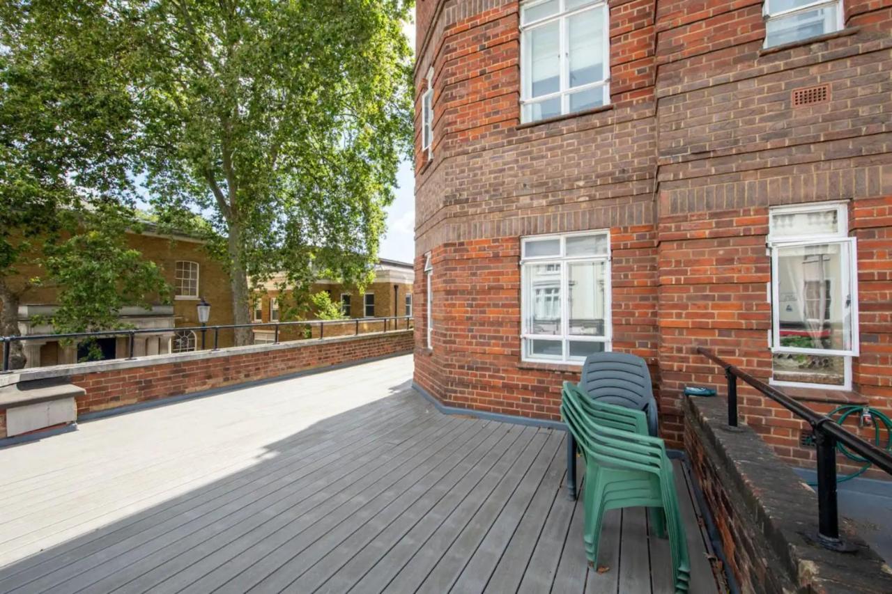 Apartment Sleek & Stylish 1bd Flat W Balcony - Kings Road London