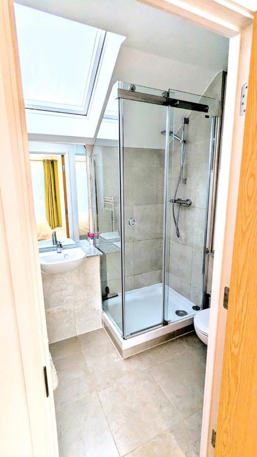 3 Bedroom House In Camberwell * Londen