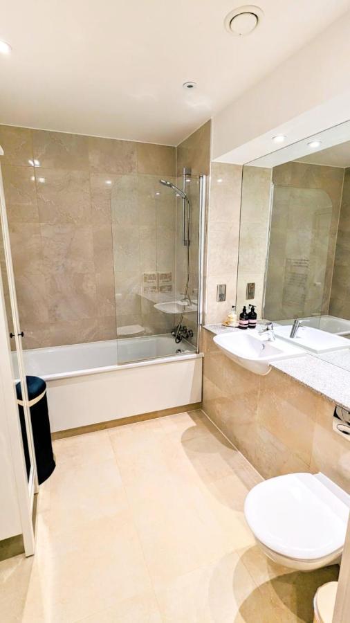 Vakantiehuis 3 Bedroom House In Camberwell *