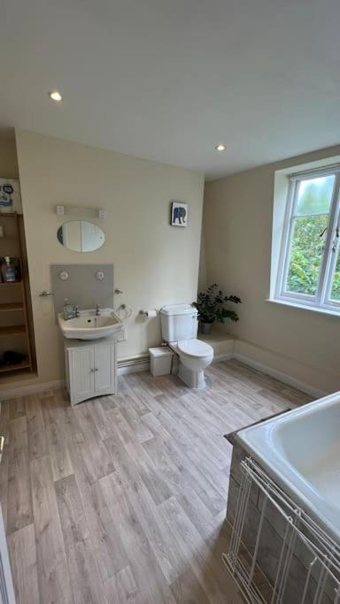 1 Bed Flat In The Heart Of Appartement Londen