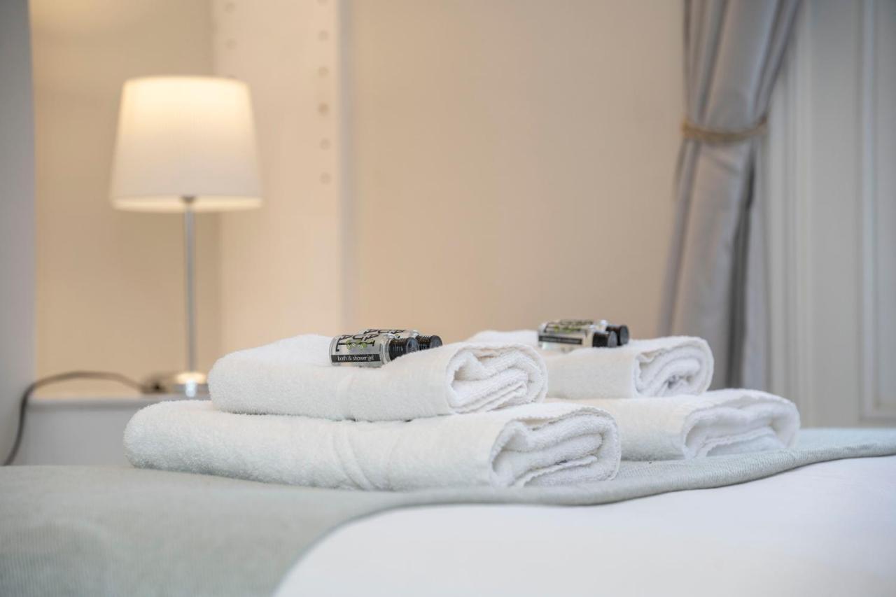 Stylish First Floor 1br Flat In Notting Hill Appartamento *